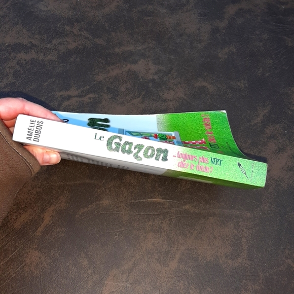 🆓️Add-On🆓️ French Book - Picture 3 of 5